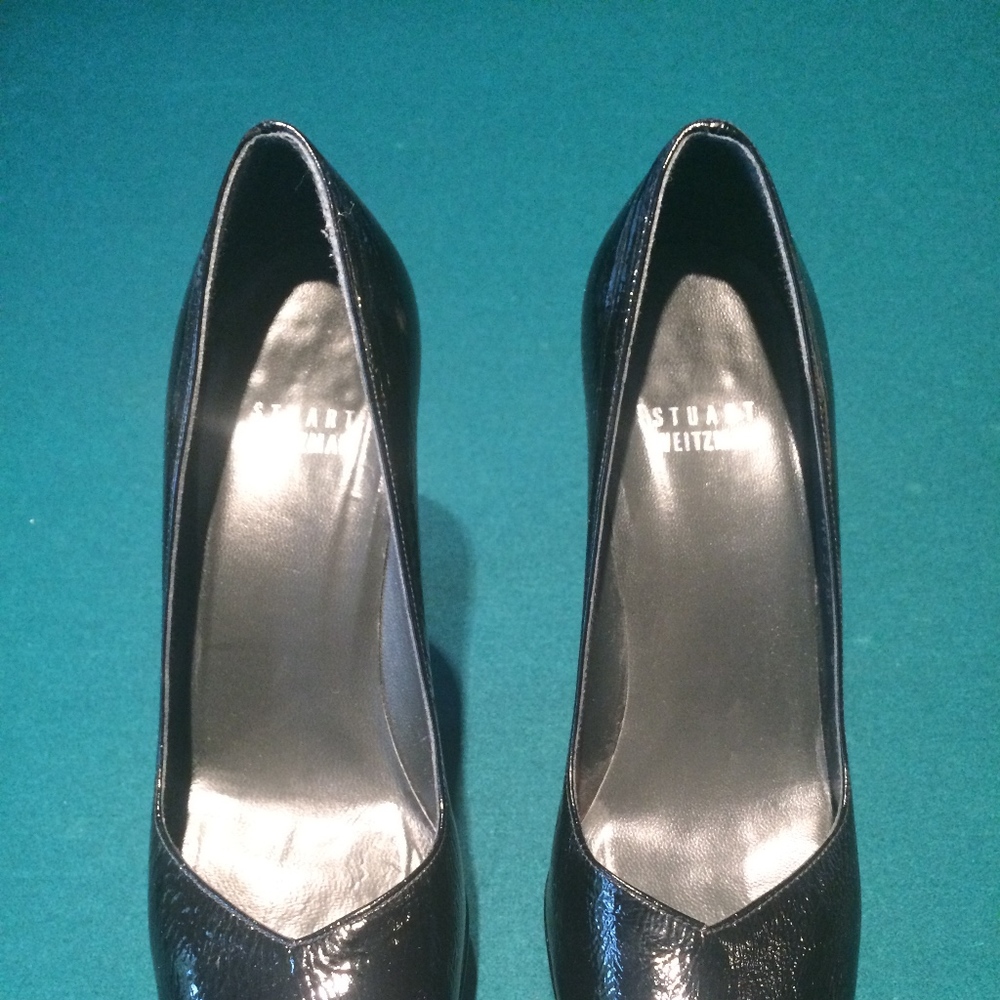Stuart Weitzman Shoe - Black Patent Pump